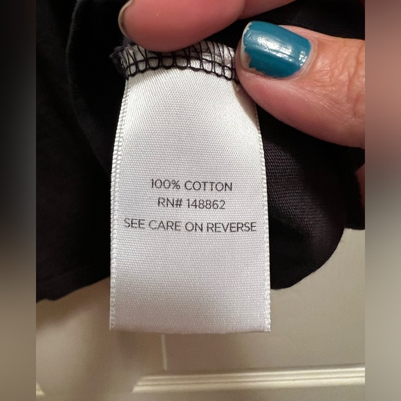 Torrid Goddess Relaxed Fit Heritage Distressed Tee. Size 1 - Picture 10 of 13